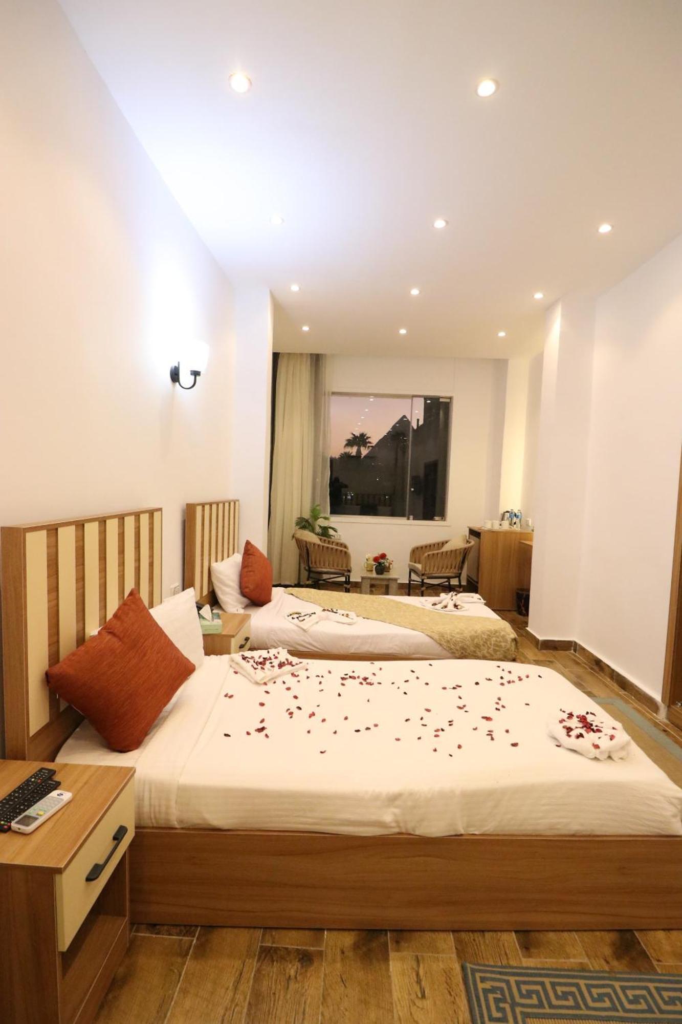 West Pyramids Hotel Kafret el-Gabal Екстериор снимка