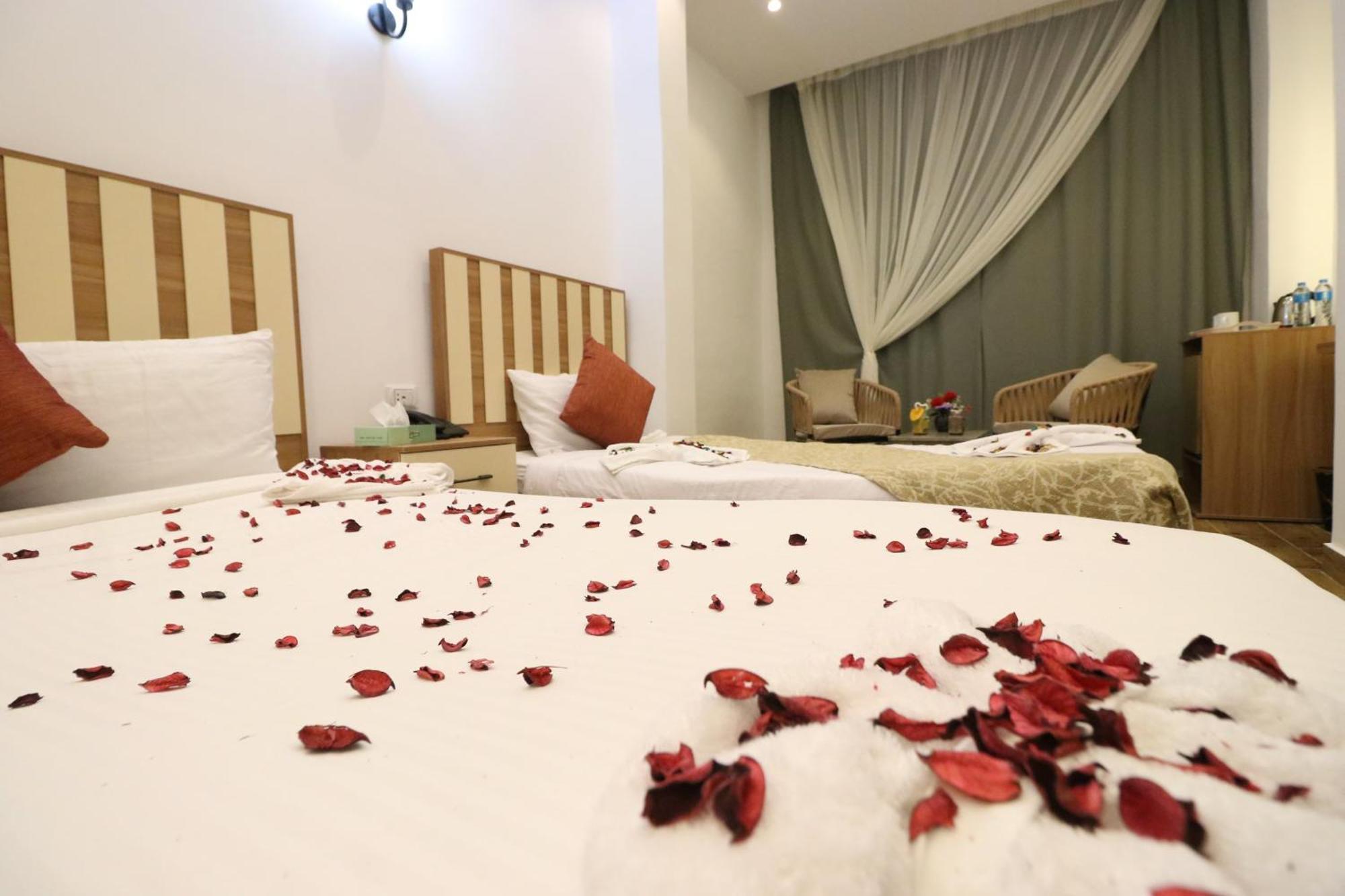 West Pyramids Hotel Kafret el-Gabal Екстериор снимка