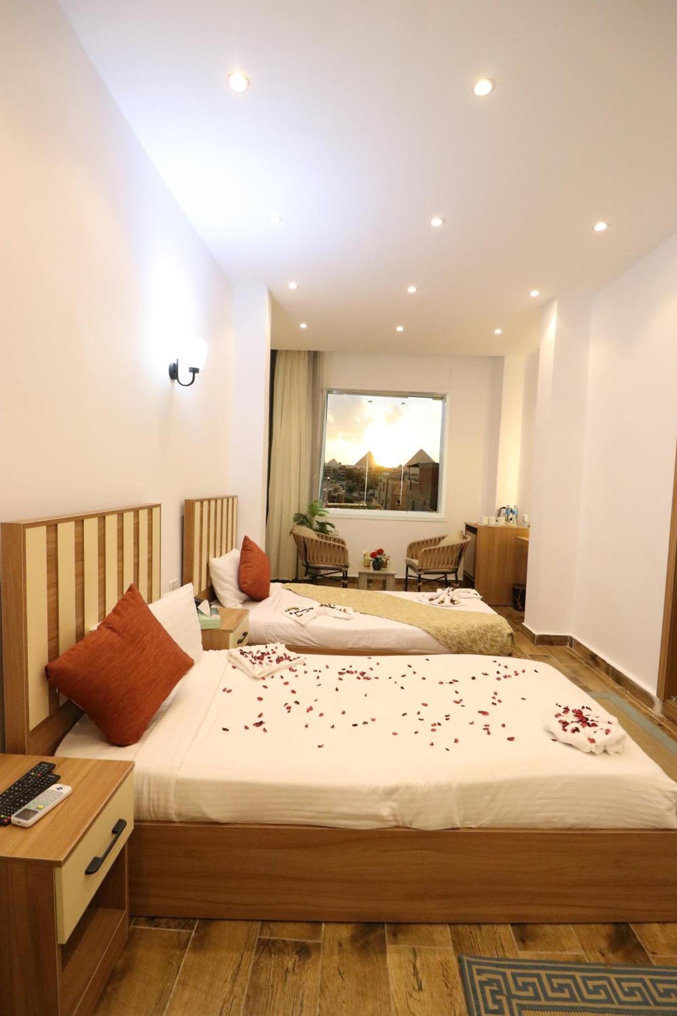 West Pyramids Hotel Kafret el-Gabal Екстериор снимка