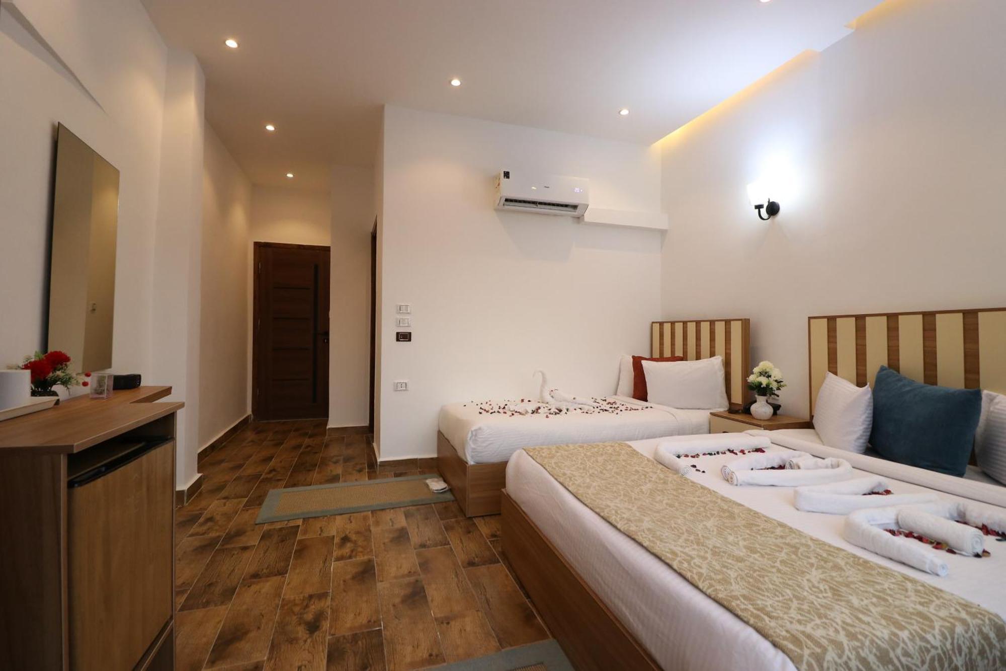 West Pyramids Hotel Kafret el-Gabal Екстериор снимка